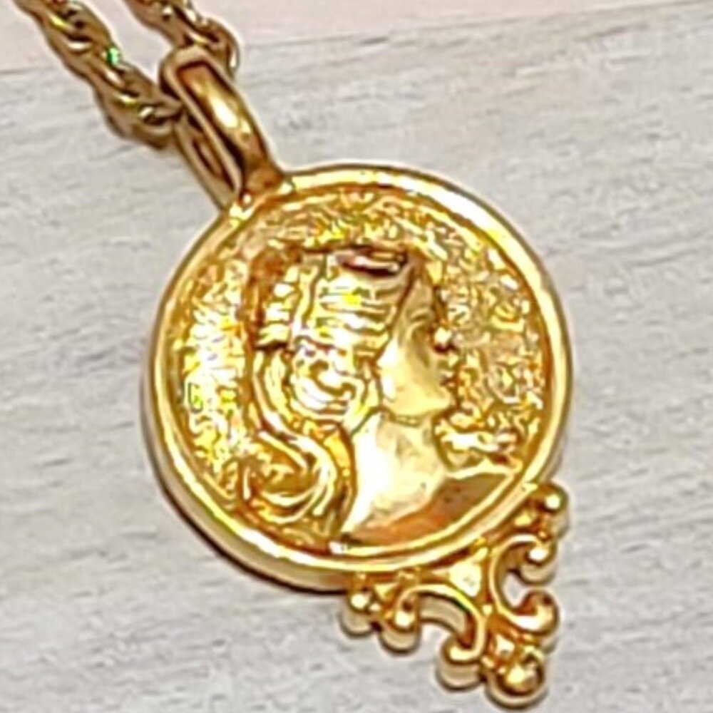 Vintage cameo pendant necklace, goldtone 1970's - Picture 3 of 3